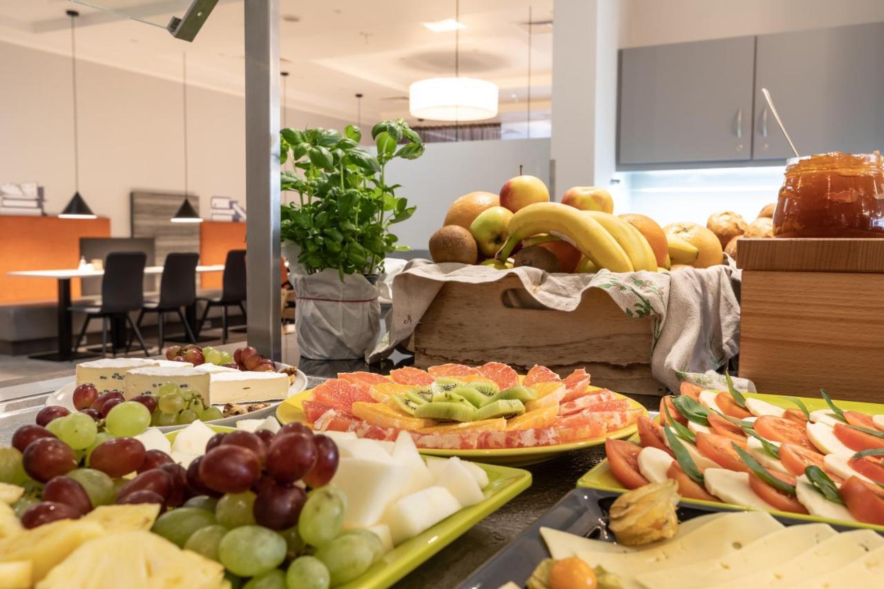 Select Hotel Wiesbaden City Bagian luar foto