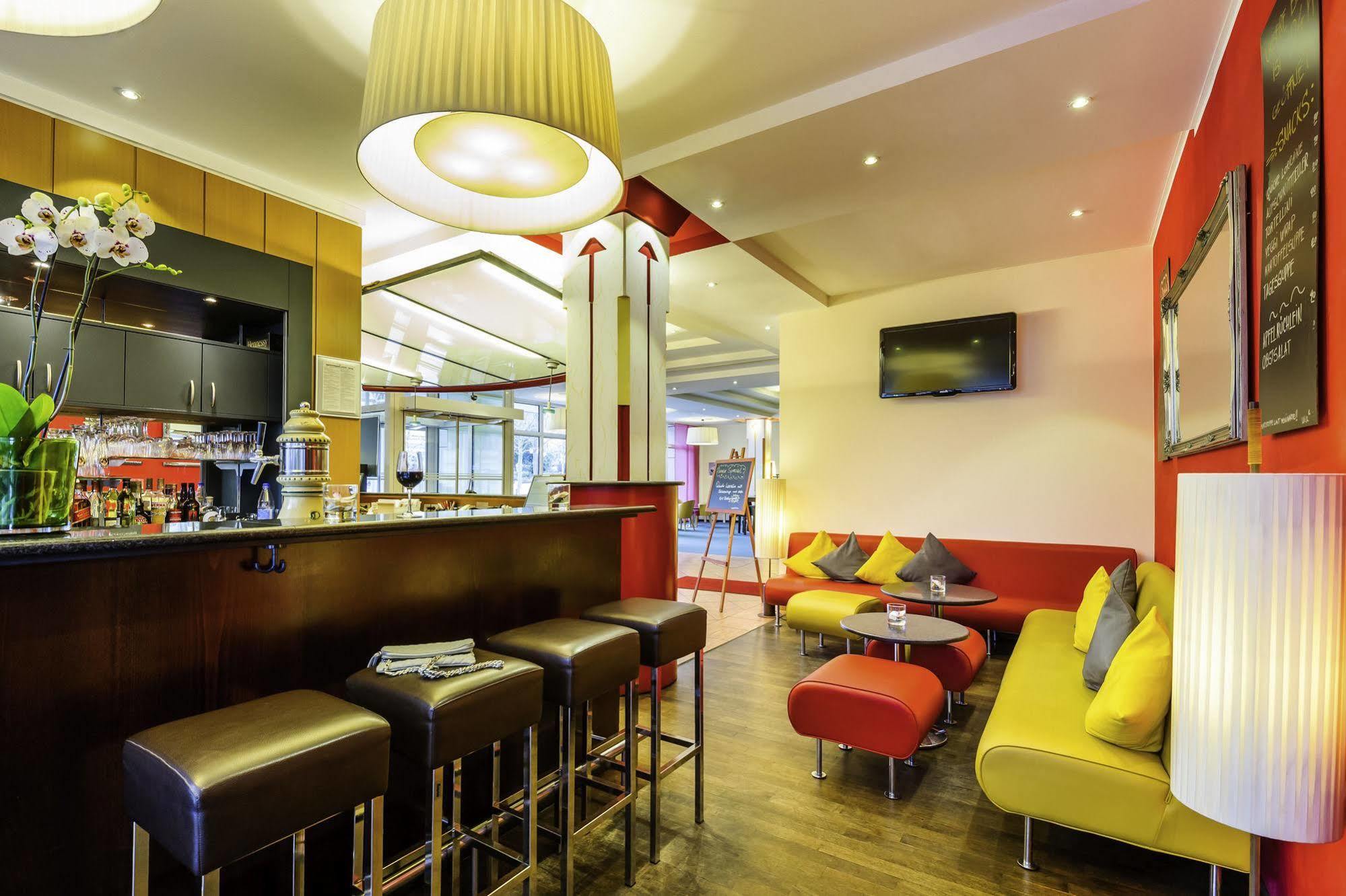 Select Hotel Wiesbaden City Bagian luar foto