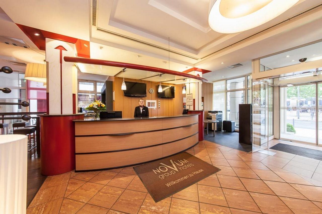 Select Hotel Wiesbaden City Bagian luar foto